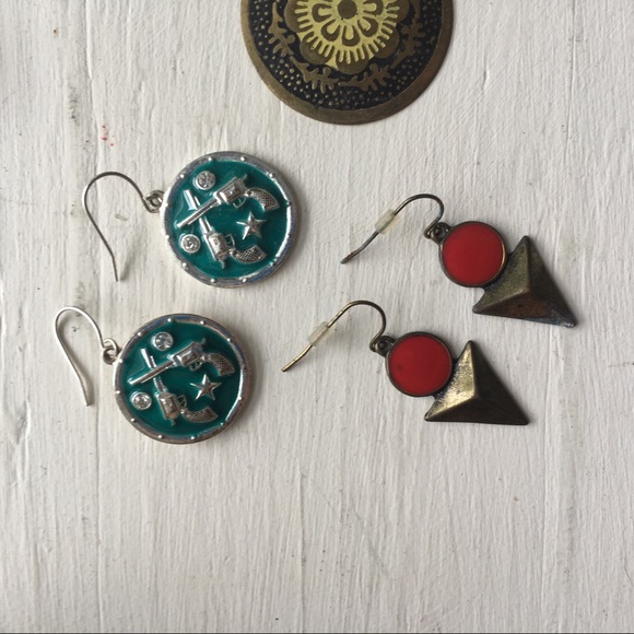 Assorted earring bundle✨🪩 - Picture 3 of 9